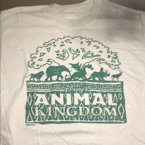 NWOT!! Disney animal kingdom shirt